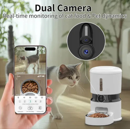 Pet feeder night vision camera view